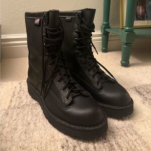 Danner Acadia Black Fire Boots, vibram sole